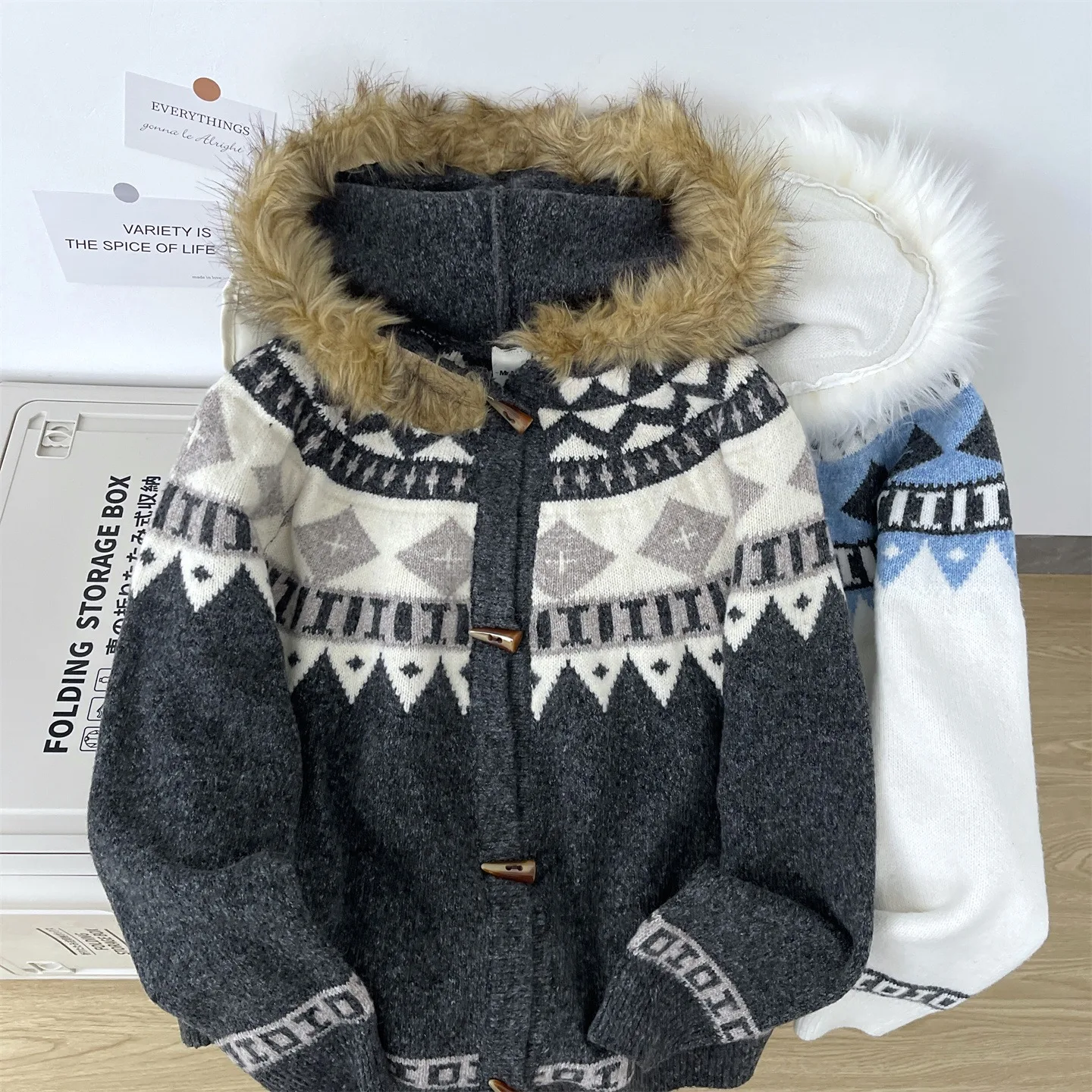 

Мужской зимний вязаный кардиган Thiened с капюшоном, свитер Fair Isle Sle, теплый повседневный длинный свек с меховым воротником, пальто с открытой передней частью