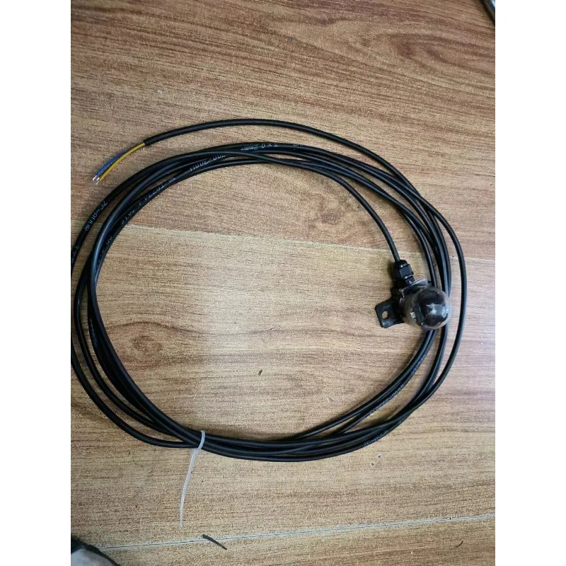 Intelligent control link single and double axis sunlight detection and waterproof detection remote control