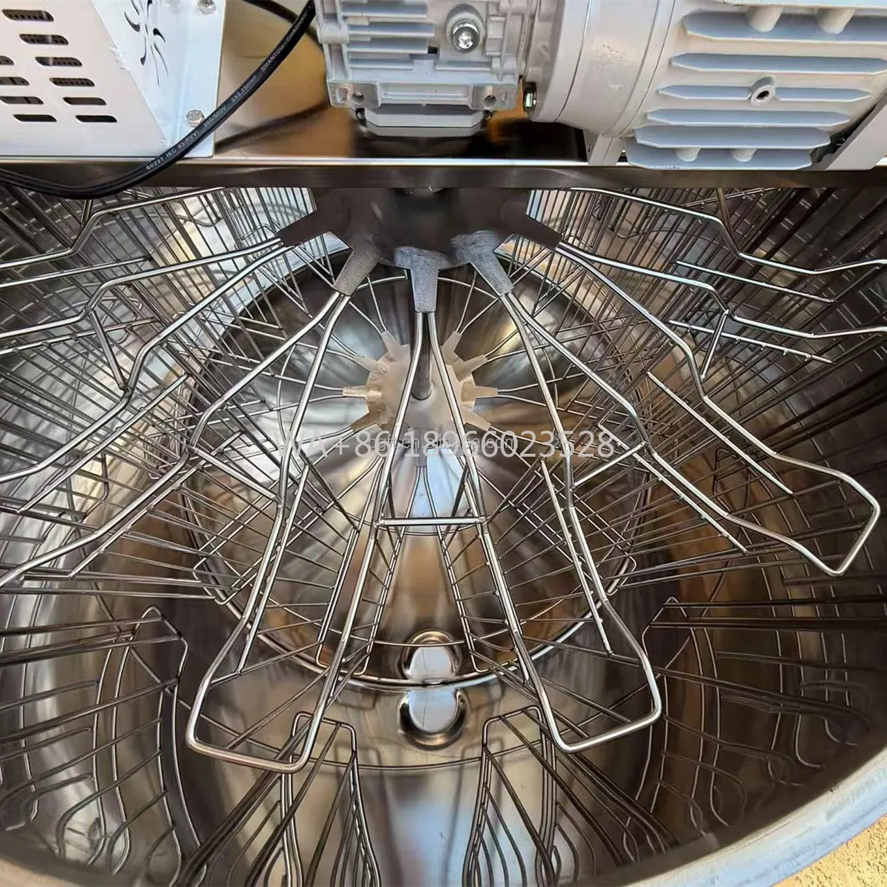 

Easy to Operate Automatic Electric 12 Frames Honey Extractor for Sale Hot Selling Beekeeping Tools