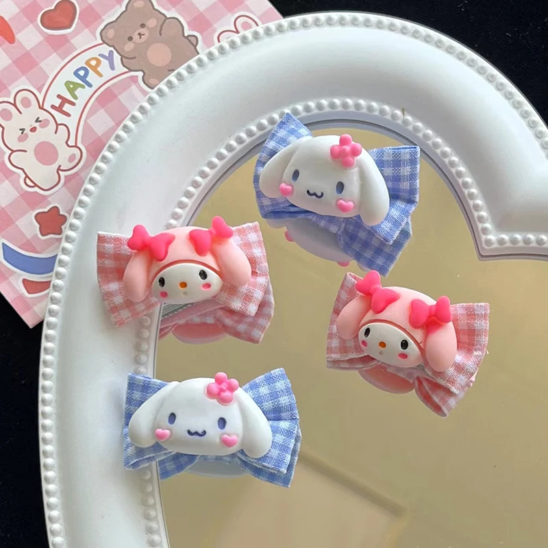 Sanrio Hello Kitty กิ๊บติดผมลายสก๊อตรูปการ์ตูนน่ารักคลิปโบว์ติดผมสุดสร้างสรรค์น่ารักกิ๊บติดผมหน้าม้าสำหรับที่ตกแต่งผมสำหรับเด็กผู้หญิง