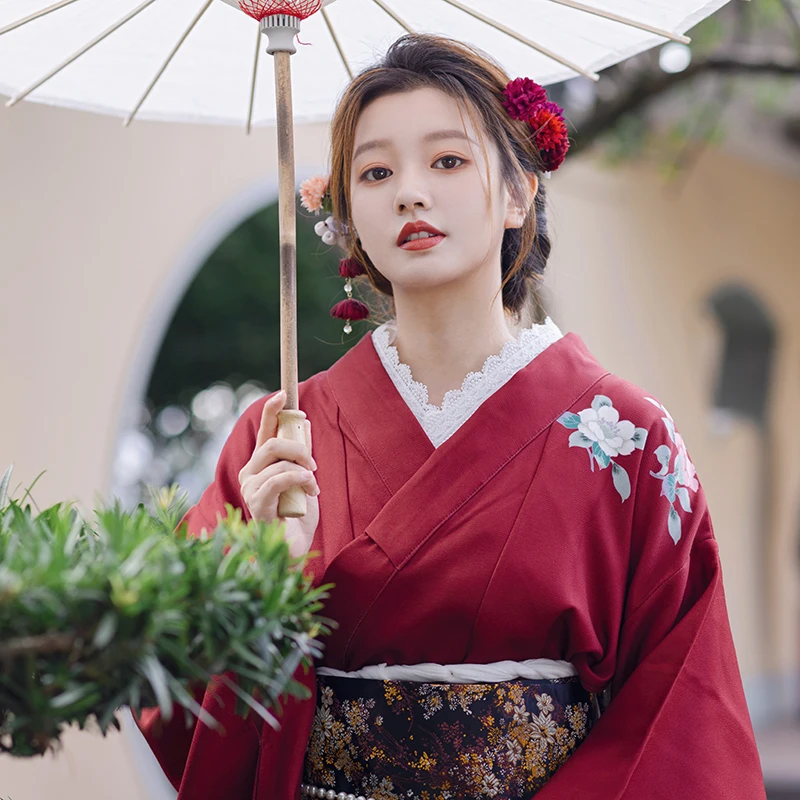 Women\'s Traditional Japanese Kimono Red Color Floral Prints Long Sleeve Yukata Vintage Performing Dress Cosplay Costume