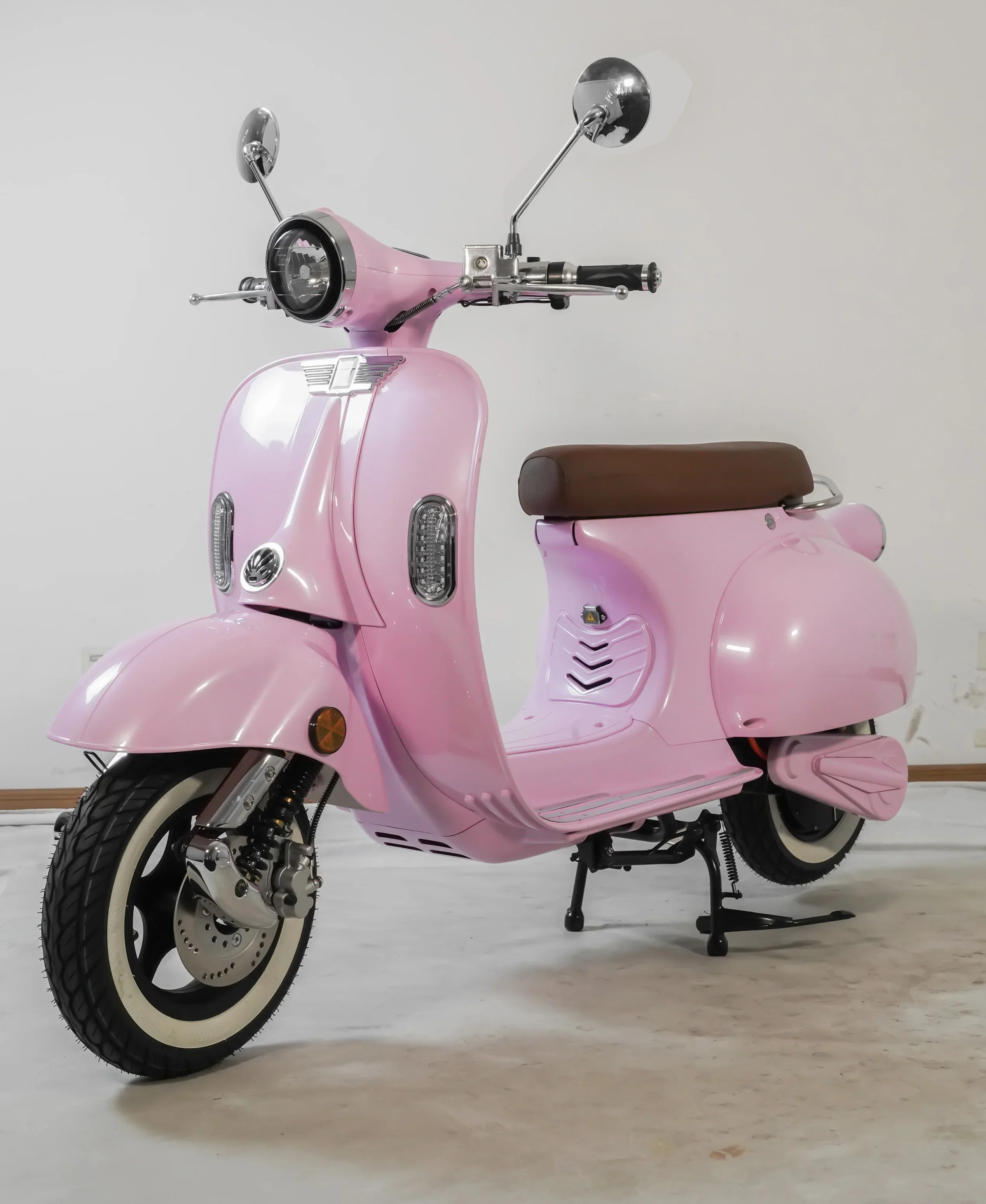 New Powerful Pink Cheap Adult Chopper Electric Motorcycle 72V2000W Motocicleta Electrica for Sale