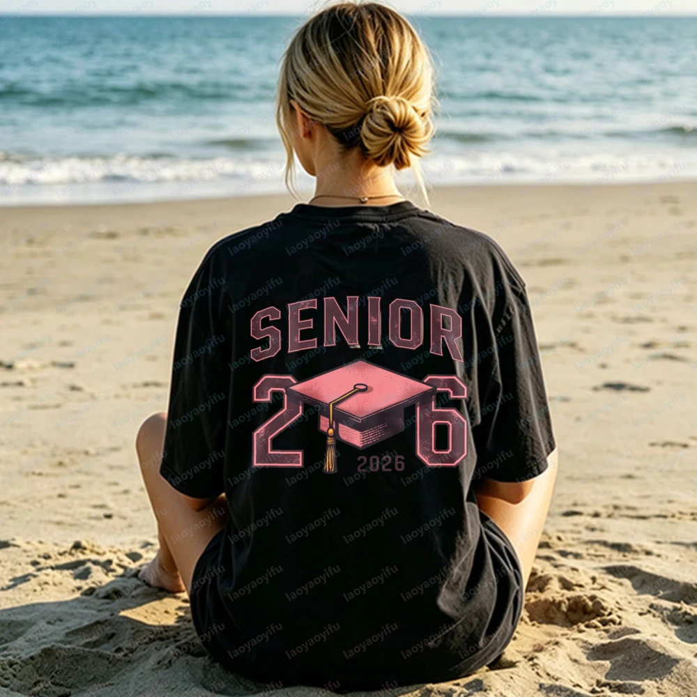 Senior 2026 Graduation Cap Design Unisex Cotton Tshirt Beach Summer Casual Wear for Men and Women Graduation Ceremony Casual Tee