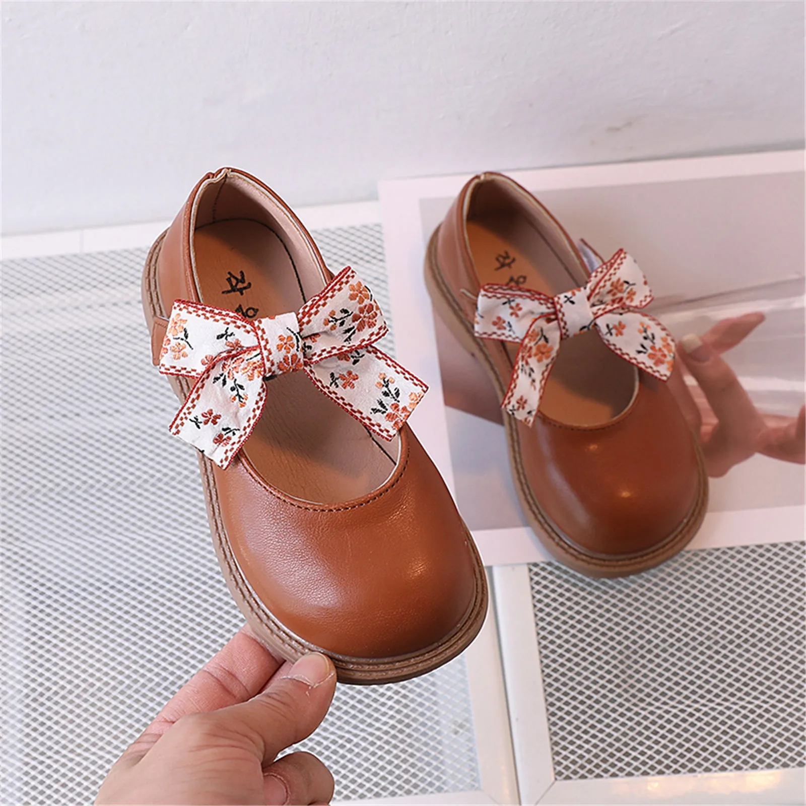 Children Shoes Girl's Retro Brock Academy Style Quality Leather Shoes Soft Sole Lightweight Fashion Princess Shoes Size 21-30