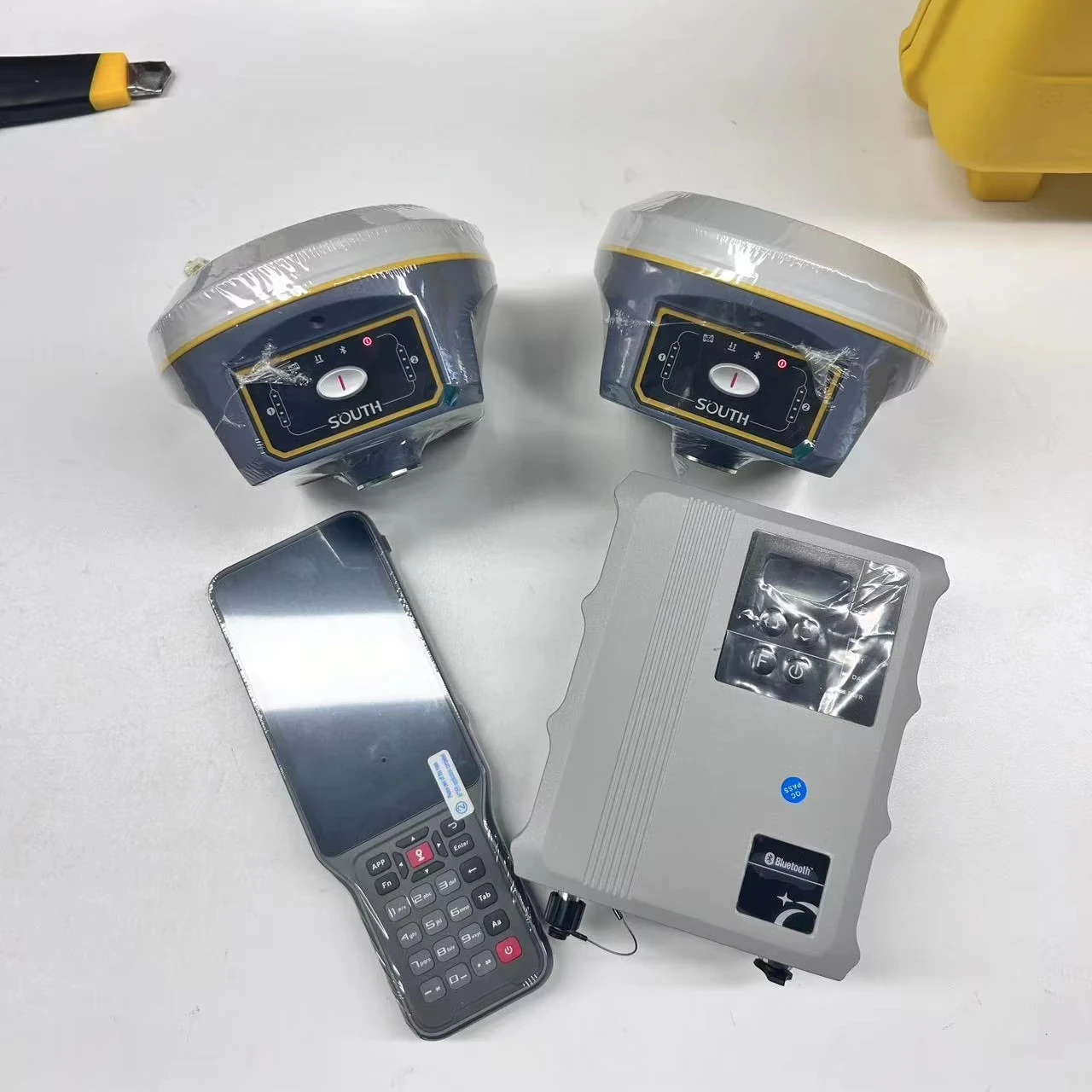 South G9 Gnss Rtk 1598 Channels Base And Rover All Antenna Built-in Dual Batteries GPS RTK