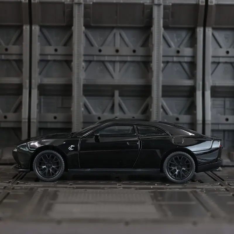 1:32 ダッジ SRT ヘルキャット合金製スポーツカーモデル、ドア、フロントフード、トランクドアも開閉可能、豊富なディテール