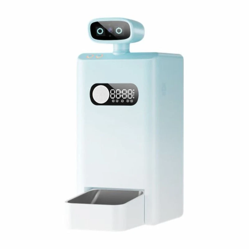 The new generation of smart pet feeders features cats with scheduled and measured amounts and full HD remote monitoring,