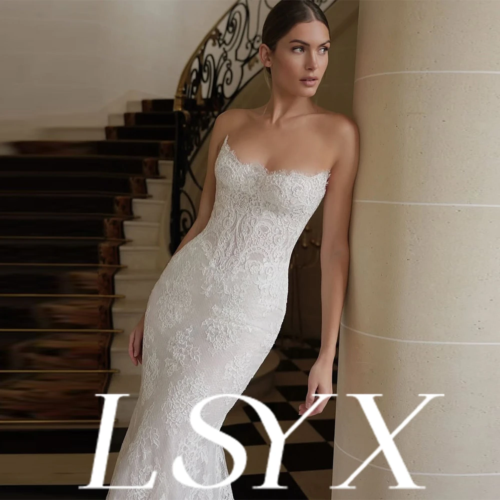 

LSYX Strapless Sweetheart Neck Lace Embroidered Mermaid Wedding Fitted Waist Trumpet Skirt Chapel Train Elegant Bridal Gown