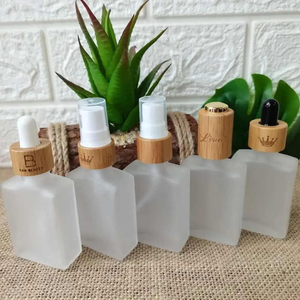

Engraving Bottle Empty Pump Lid Spray Makeup Packaging Container Oil Bottle ， Refillable Perfume Spray Bottle withBambooMetalLid