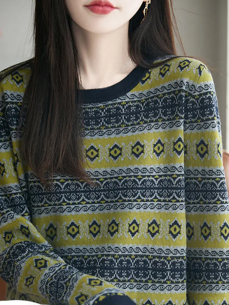Ethnic Style Knitted Long Sleeve round Neck Loose Fit Slimming Top Color Block Striped Design Soft Comfortable Women's Sweater
