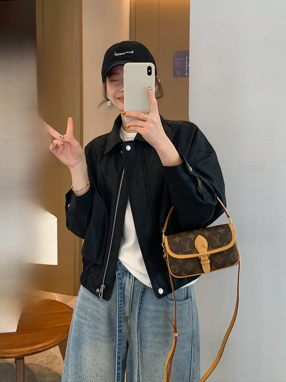 

Модная черная куртка из искусственной кожи для женщин, верхняя одежда, весна 2026, дизайн Love Devil Fi, свободный крой для повседневной носки