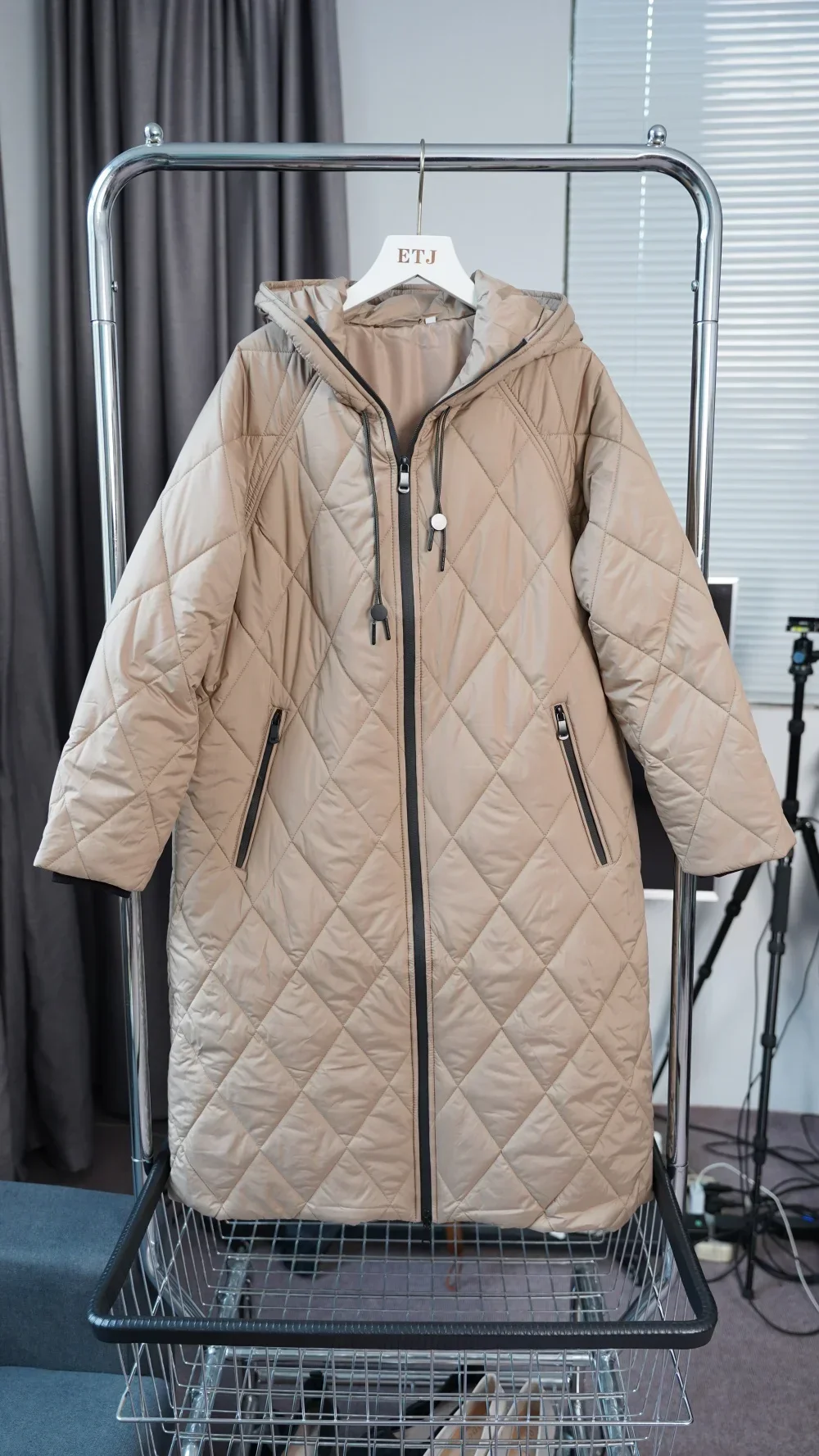 new hooded pufferfish jacket for women quilted hooded long loose version padded coat 3 colors optional