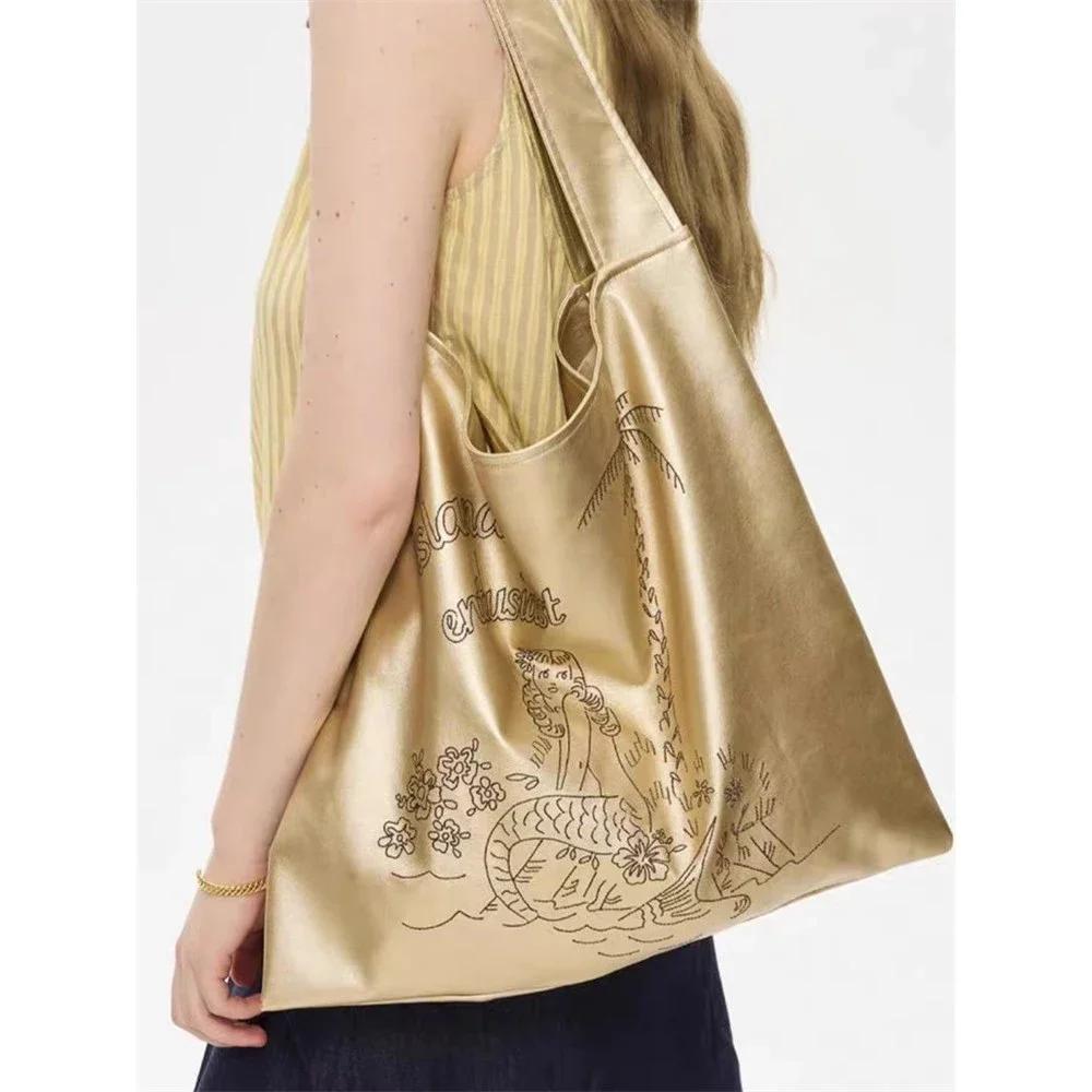 High Appearance Fashion Tote Bag Women's Champagne Printed Large Capacity French Style Bag Celebrities Waterproof Underarm Bags