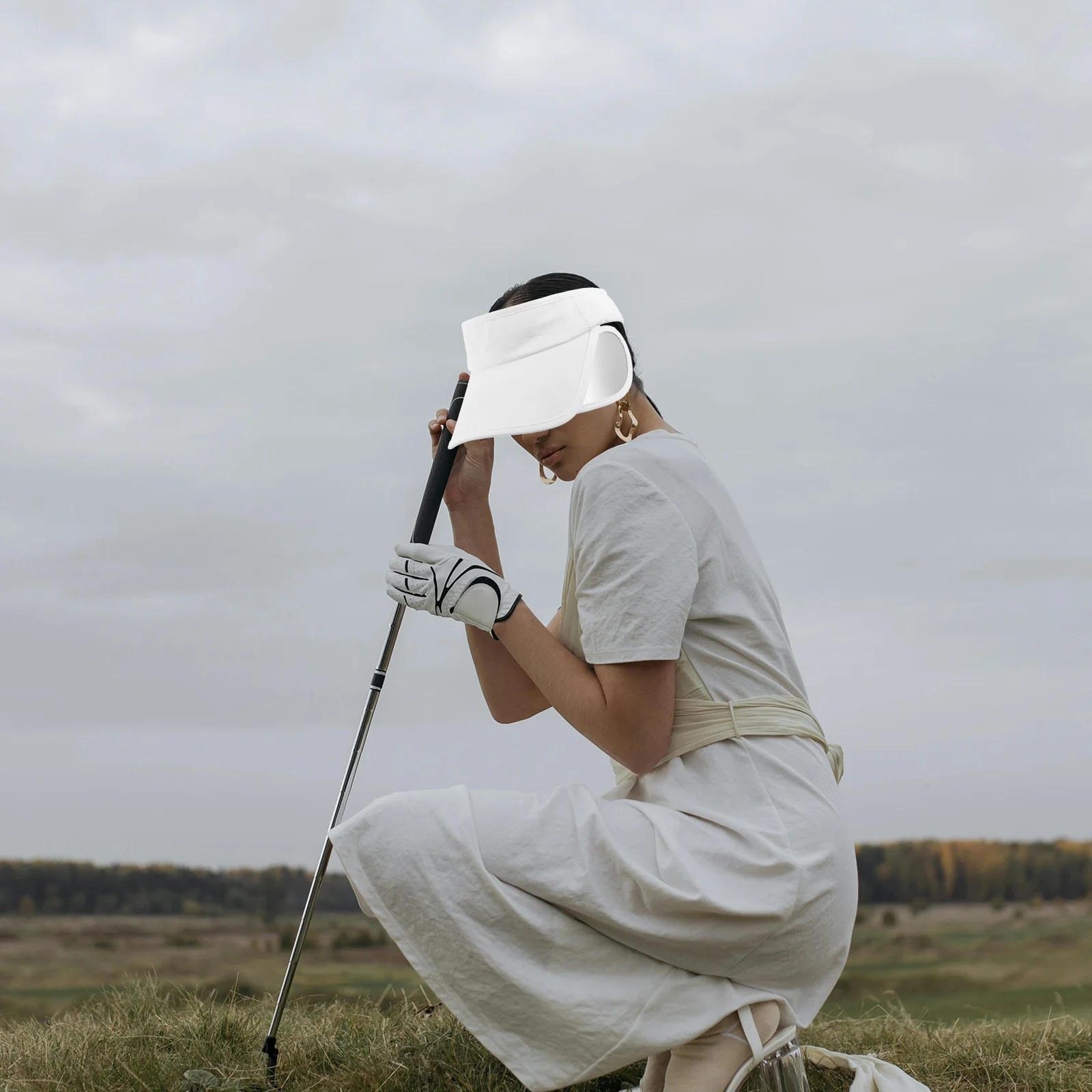 قبعة جولف واقية من الشمس قابلة للتعديل بحافة قابلة للسحب وخفيفة الوزن ومسامية للحماية من الأشعة فوق البنفسجية للنساء والرجال للجري على الشاطئ