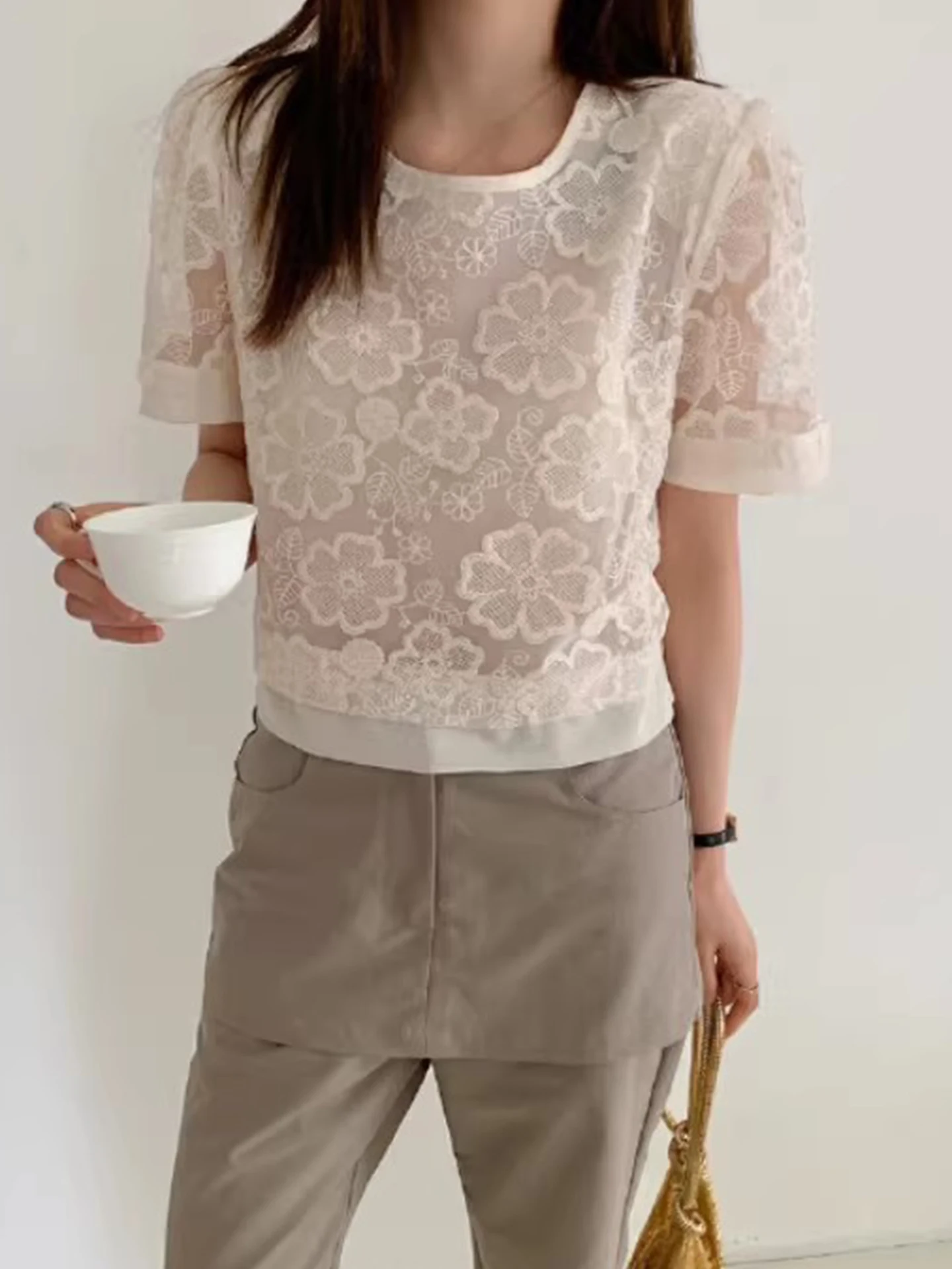

Liangliang Summer New Heavy Embroidery Lace Hollow out Shoulder Pad Fake Two-Piece round Neck Short Sleeve Shirt Top