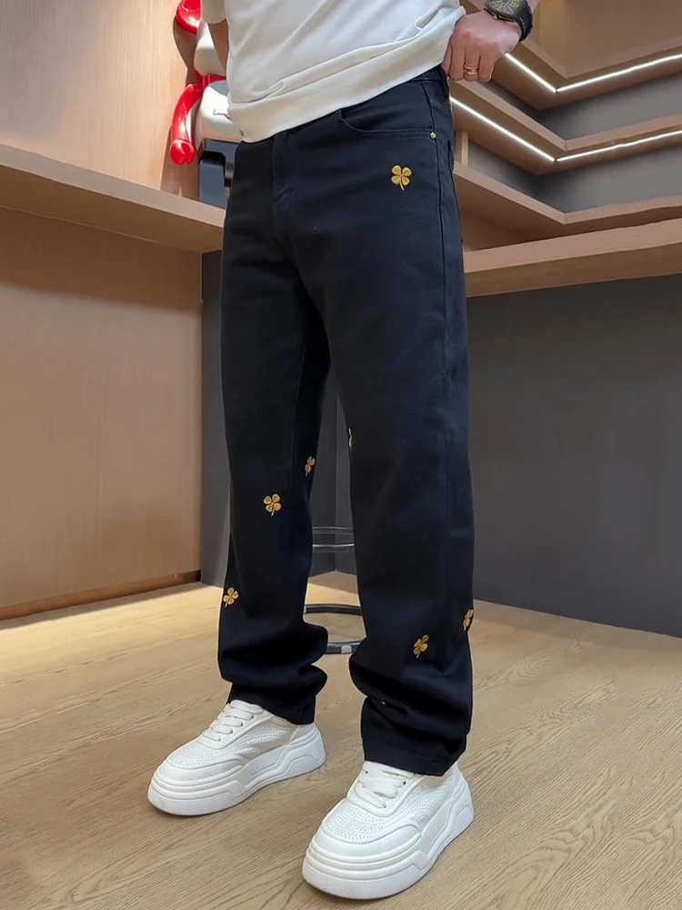 

Stylish Casual Embroidered Four-leaf Clover Jeans Men's Summer Fashion Simple Straight Leg Pants Youthful Handsome Men's Jeans