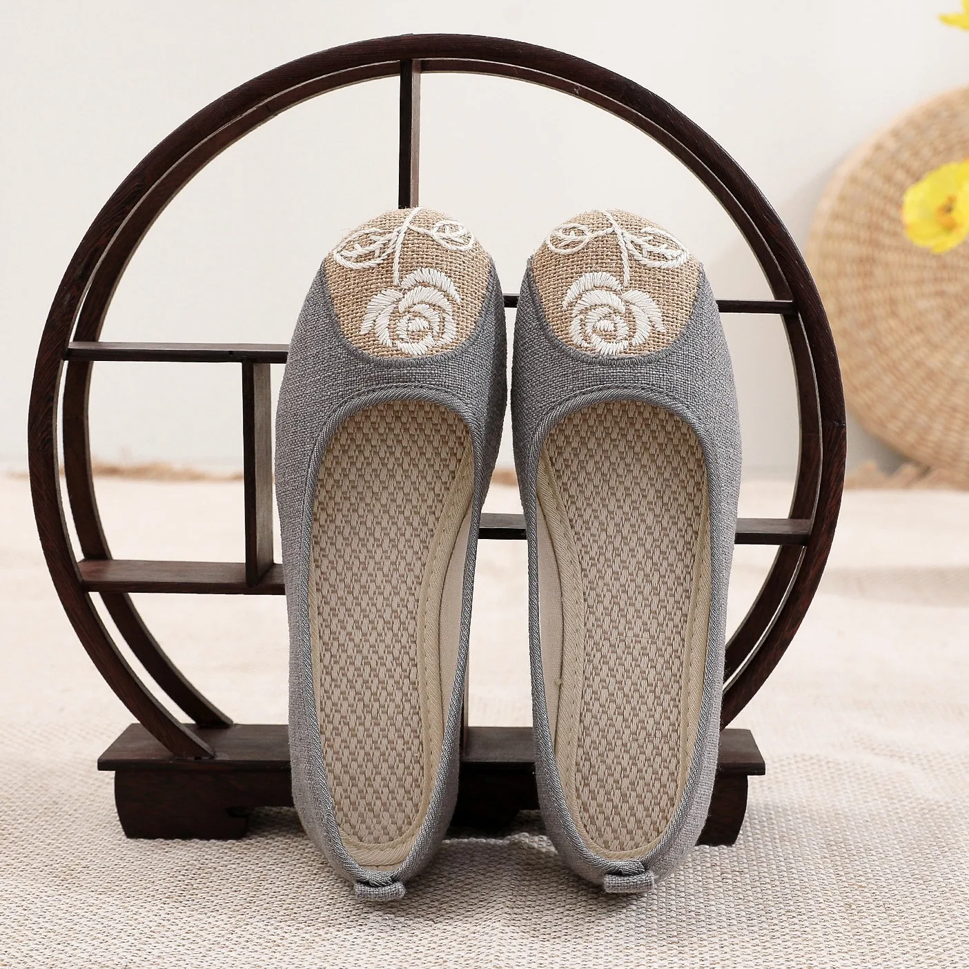 2026 Women's Beige & Gray Rose Embroidery Traditional Flat Shoes Comfort Linen Casual Daily Shoes Ethnic Chinese Shoes Q-184