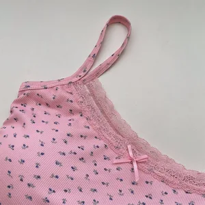 Yaz için çiçek desenli üst, kadın gömlek dantel köşesi, yarışın temel kapitone, camiş stili, dünya bankası, sokak giyimi Y2K ile seksi bir sırt elde edin Yarış estonada kadınların ilk 10 satış - №10