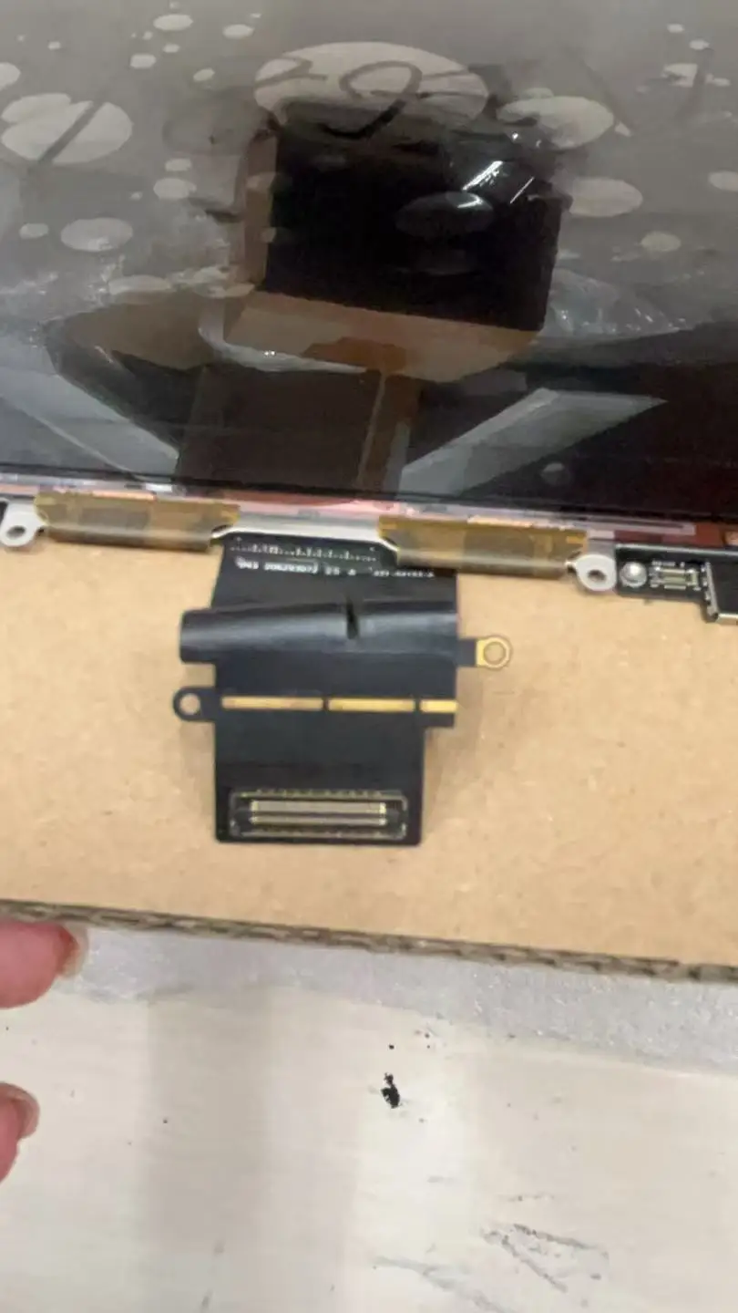 Ekran LCD OEM z metalowym ramieniem do MacBooka A1706 A1989 A1932 A2179 A2337 A2338 A2681 A2442 A2941 A2485 Tylko panel szklany LCD — zdjęcie produktu 5