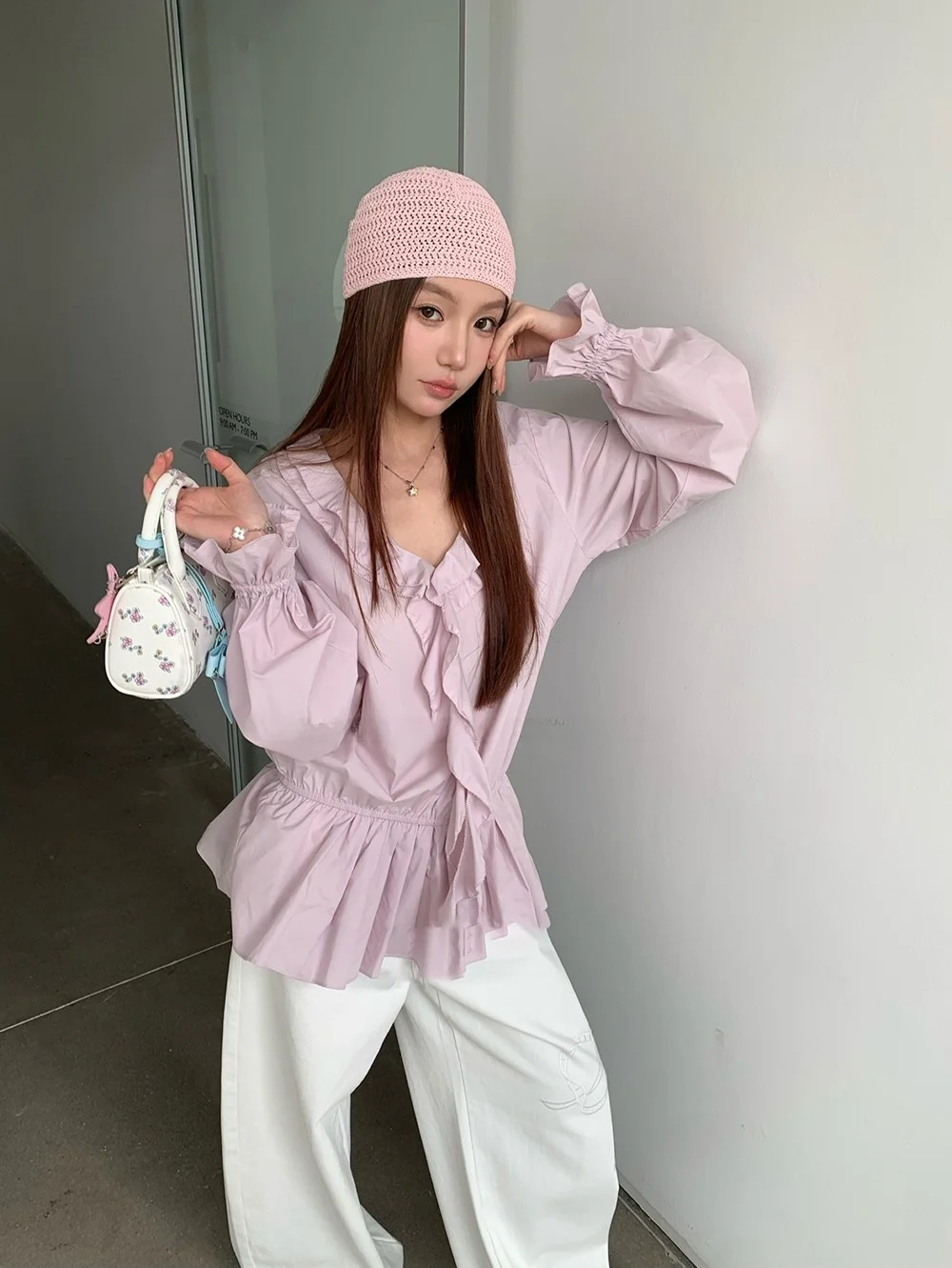 

Korean Design Long Sve irt Spring New Sle Waist Cinching Slimming Lazy Lace Trim Top Women's Loose Fit V-Ne Polyeste...