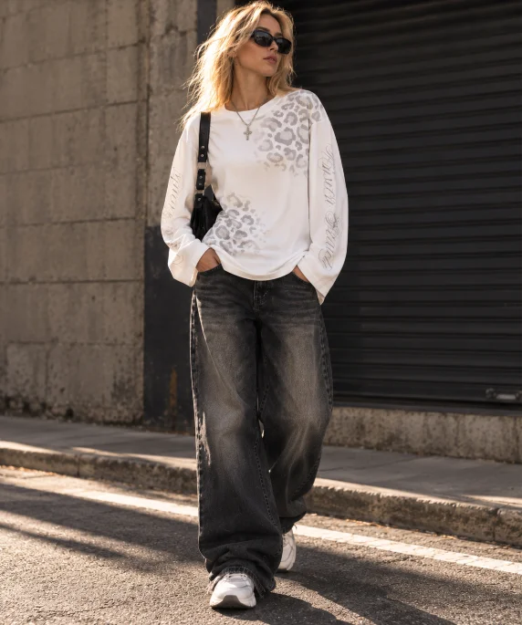 Long sleeved T-shirt Y2K retro leopard print round neck T-shirt with letter pattern printed loose casual street top