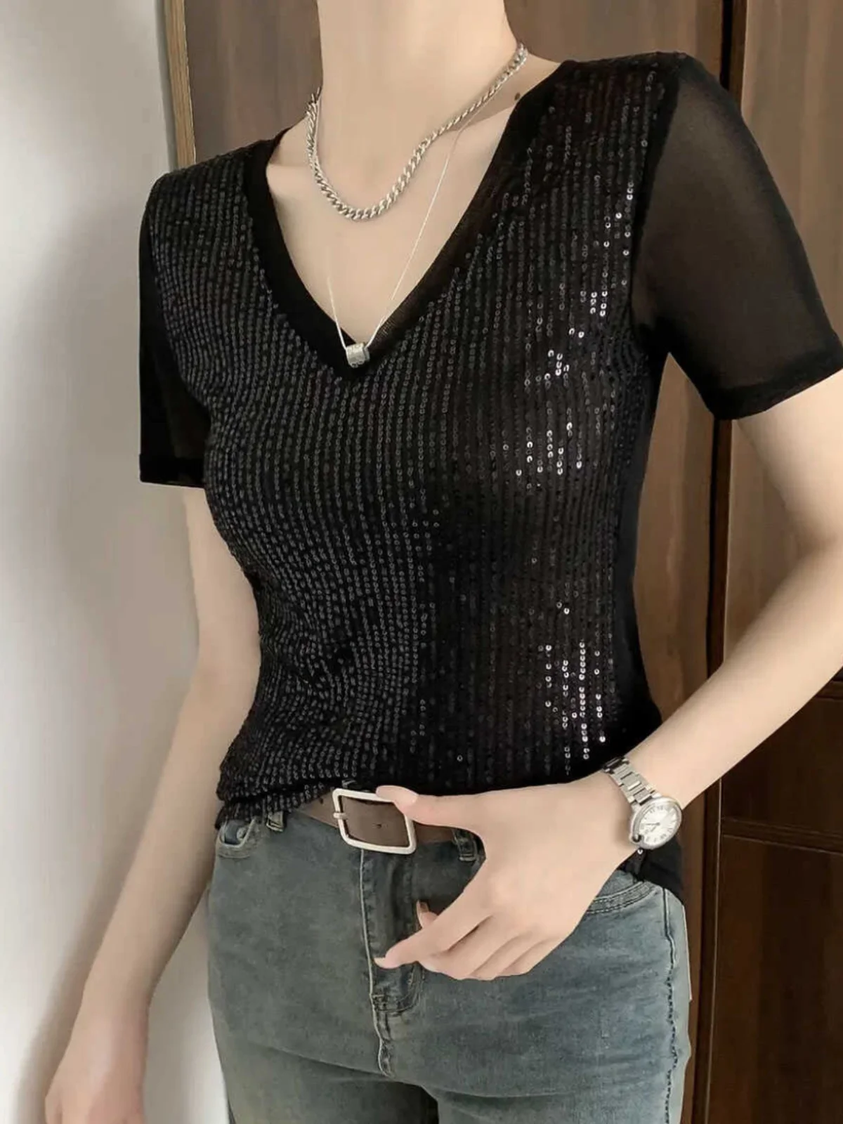 Summer 2024 Women\'s Slim Fit Short Sleeve T-Shirt V-Neck Glitter Mesh Patchwork Heavy Embroidery Black Top Korean Style Commute