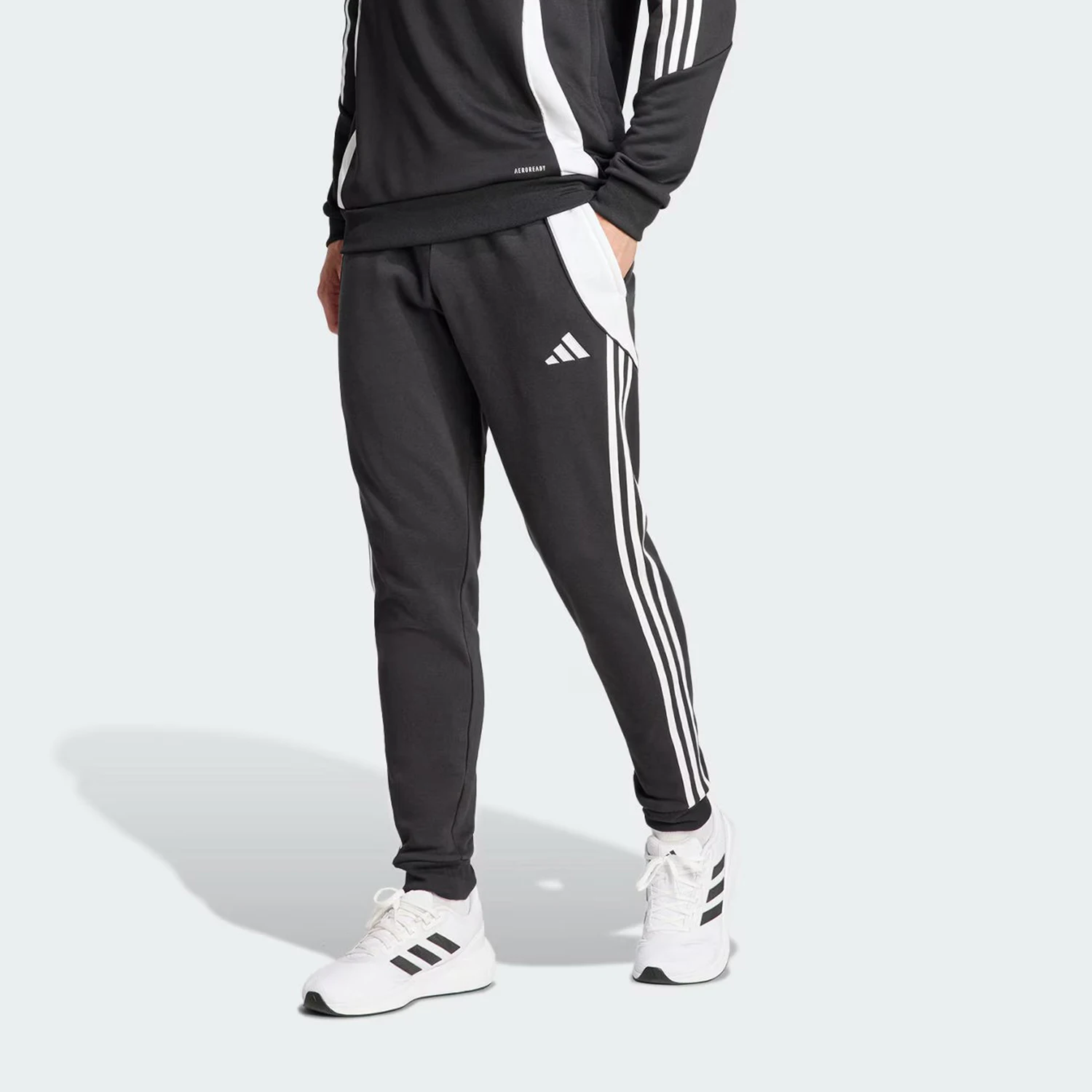 

Adidas genuine 2024 New Men's Casual Training Cuffed Pants IP1976