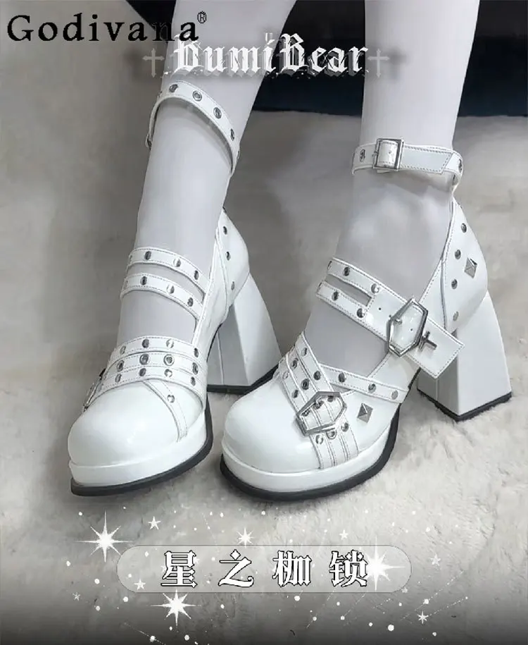 

Japanese Original Lolita Elegant Lady High Heels Gothic Sweet Cool Dark Lolita Round Toe Chunky Heel Rivet Mary Jane Shoes