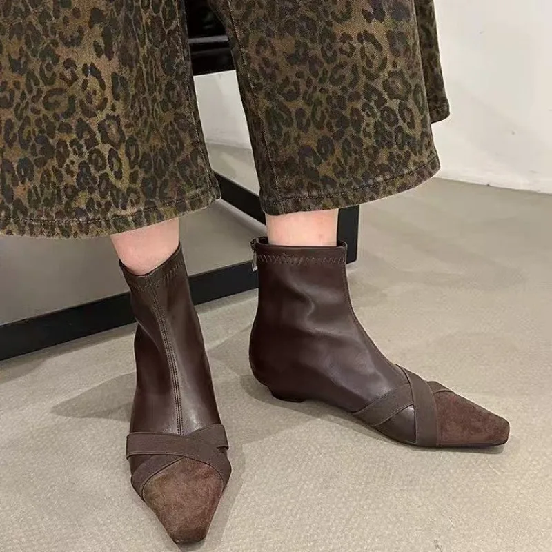 2025 novas mulheres de leopardo botas de tornozelo apontou toe couro chelsea saltos sapatos mulher tendência inverno goth sexy gladiador botas de mujer