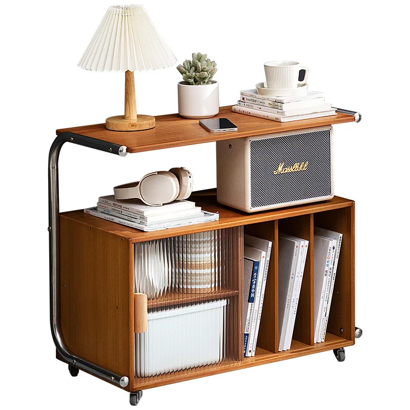 

The living room can be moved, and there are several small tables by the sofa.