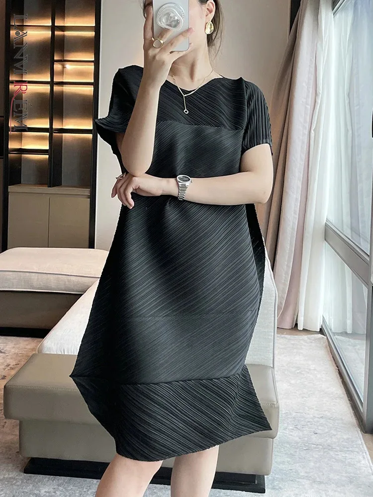 LANMREM Pleated Dress Women Elegant Short Sleeves Black Color Irregular Midi Stitching Dresses 2025 Fashion Clothing 2DC1378