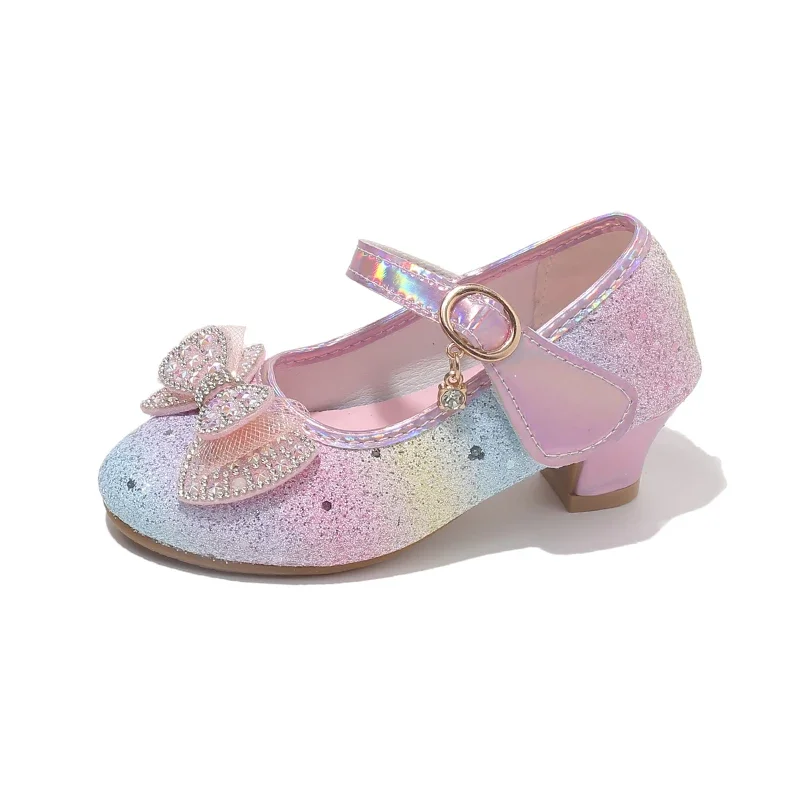 Glitzernde, elegante Mädchen-High-Heels in Regenbogenfarben mit Schleifenknoten, Prinzessinnen-Schuhe für Kinder, für Hochzeiten und Partys, hochhackig, schick, neu. – Detail 14