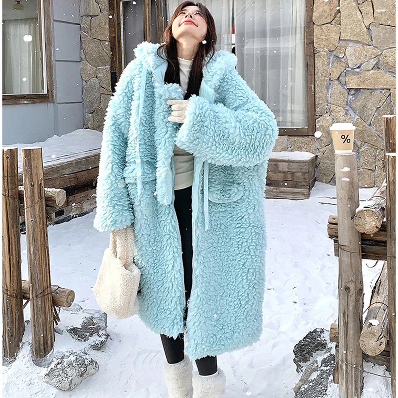 

Женское синее очень толстое теплое пальто из овечьей шерсти, средней длины, зима 2023, новый корейский стиль, свободный крой, кожаная и шерстяная куртка