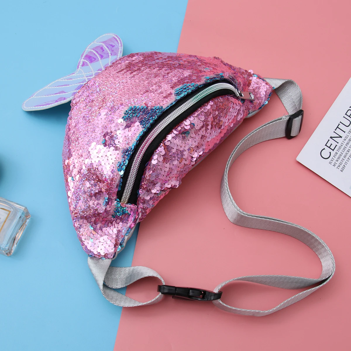 

Sequin Waist Bag Lightweight Large Capacity Women Outdoor Travel Pouch Mermaid Design Fashion Chest Pack Adjustable Belt