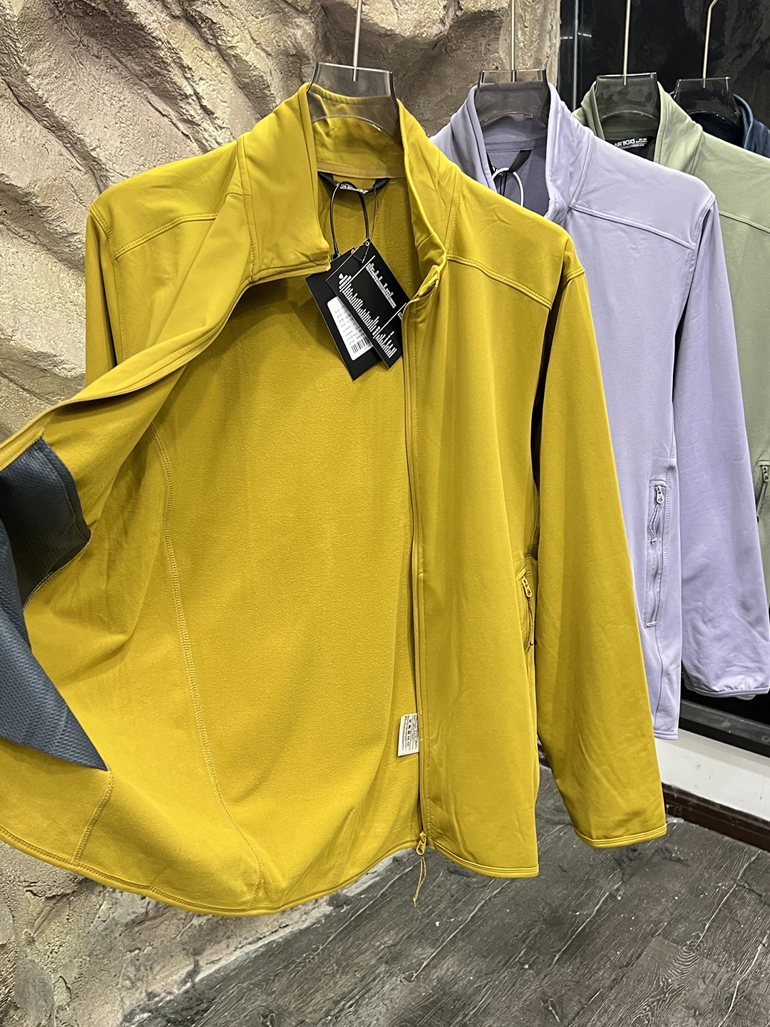 Peso ligero, cálido, 3D, a medida, cuello levantado para hombres, Fce Jaet, serie LT de moda, ajuste levantado, cierre de cremallera de fibra de poliéster