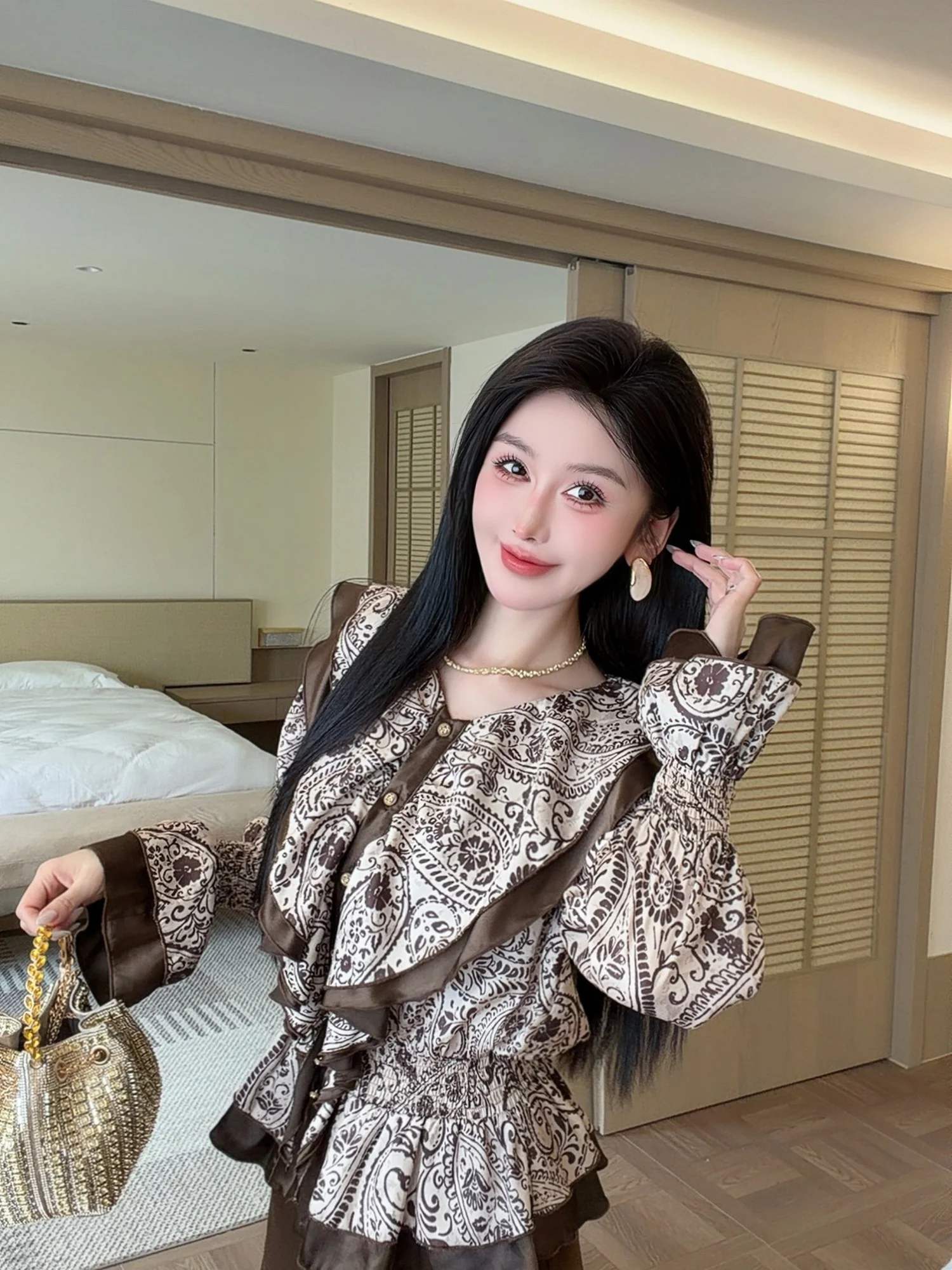 

Рубашка MaoNi в ретро-стиле с рукавами-колокол, с цветочным принтом, повседневная, свободного кроя, с длинным рукавом, женская, весенняя, модная, L3719