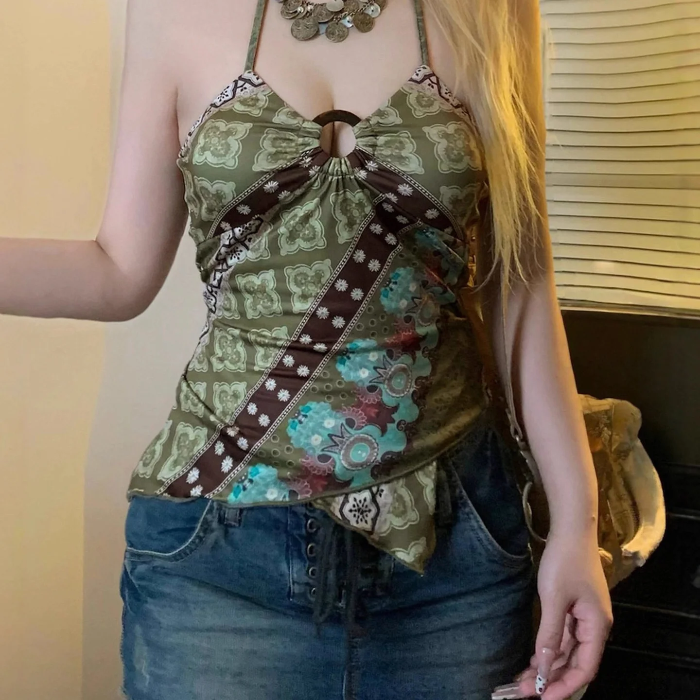 S585TP Retro Green Print Ring Design Waist Cinched Asymmetrical Hem Strapless Neck Hanging Women's T-shirt Polyester Material
