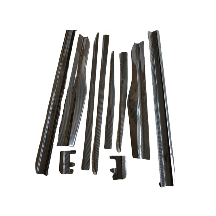 

High Quality M Style Dry Carbon Fiber Side Skirt Door Trim Complementing for Lamborghini Urus Body Kit with Elegant Bumpers