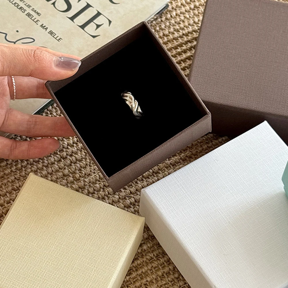 50 قطعة صندوق قلادة مع الإسفنج منظم مجوهرات مخصص هدية صناديق التعبئة والتغليف أقراط حلقة تخزين الحاويات ل حلية