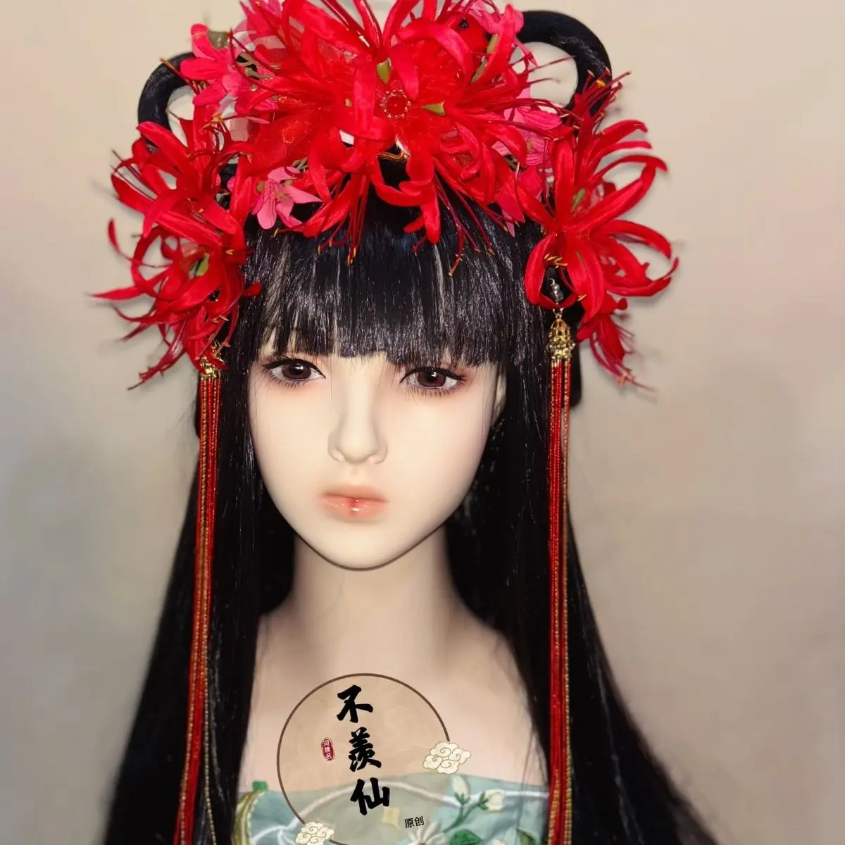 

‌2025 New Floral Crown Set with Red Manjusaka - Hanfu Silk Flower Hair Clip, Complete Vintage Headwear Accessory