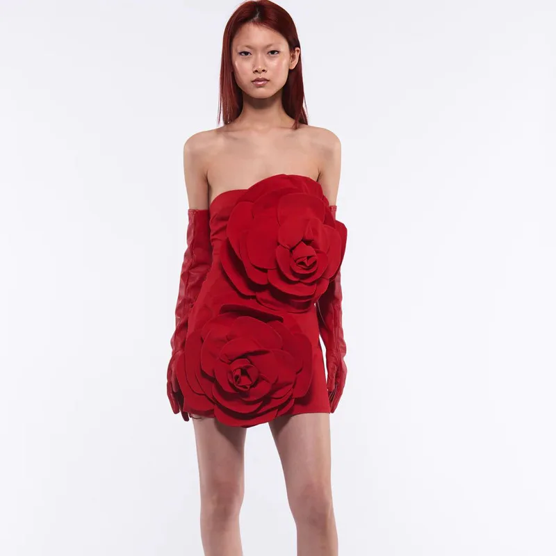 

Sexy red tube top, niche temperament, high-end decorative three-dimensional flower dress, fashionable and simple temperament, el
