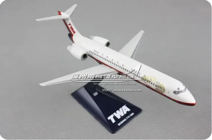 19cm plastic AIR American  Airways Plane Model B717-200 TWA Airlines Airplane Model W Stand Aircraft Gift