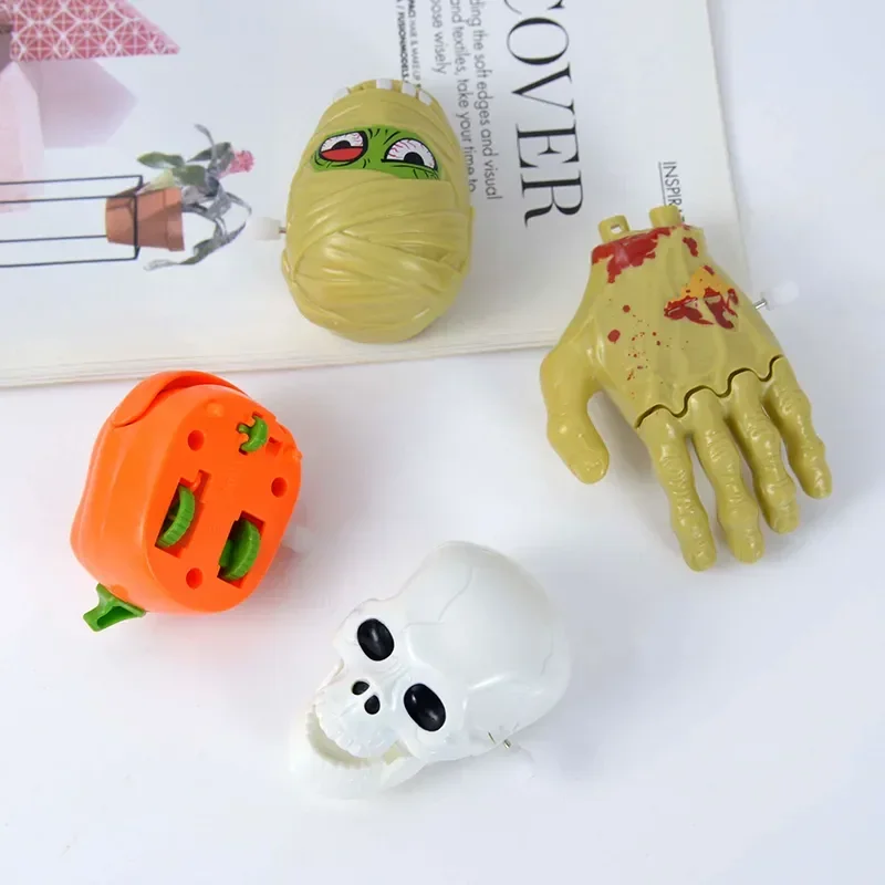 1pc Halloween Running Skull Pumpkin Mummy Broken Hand Wind Up Toys Interesting Children's Toys Halloween Party Gifts For Kids