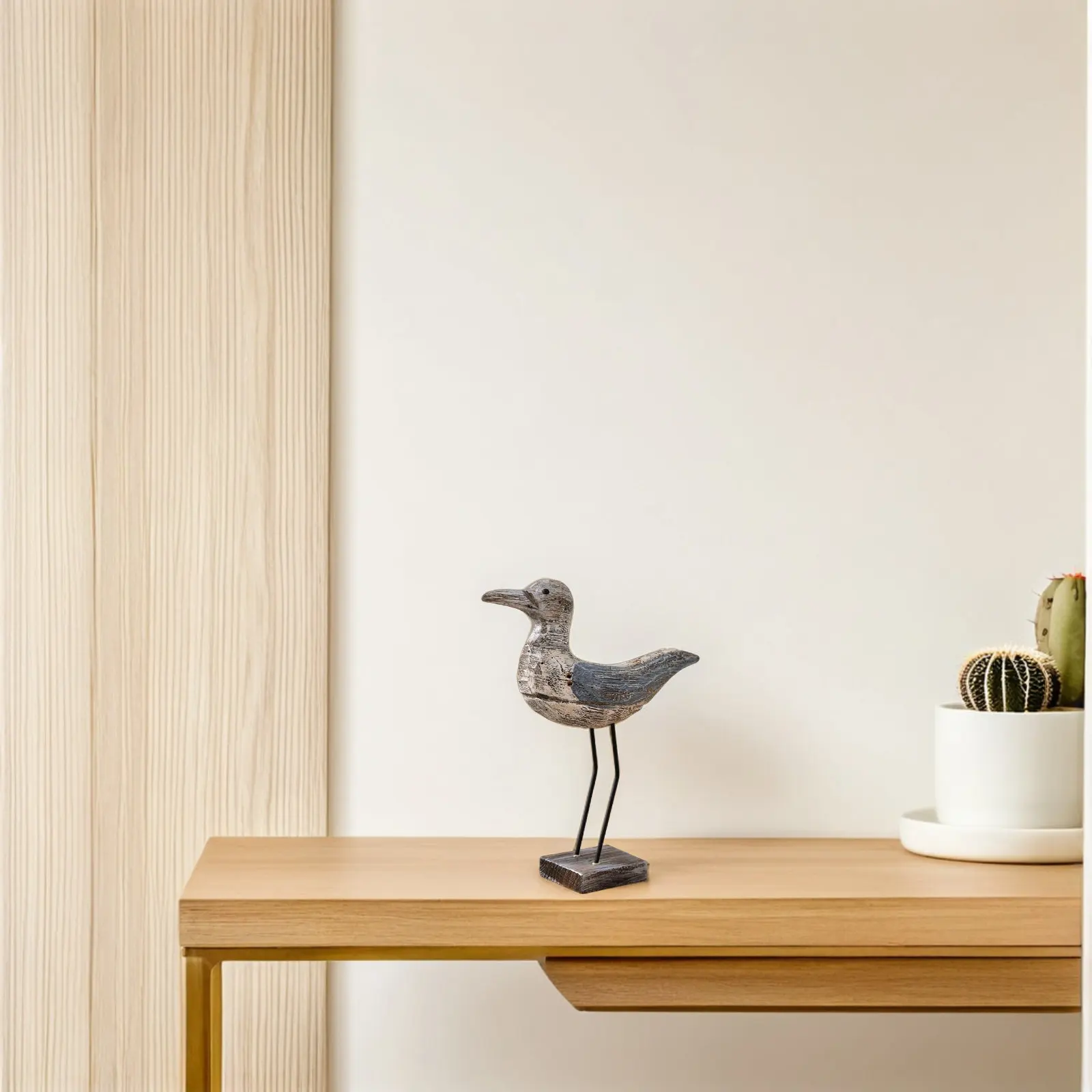 Hand Carved Wooden Seagull Statue Rustic Sea Bird Sculpture Coastal Nautical Beach Garden Decoration Ocean Table Decor