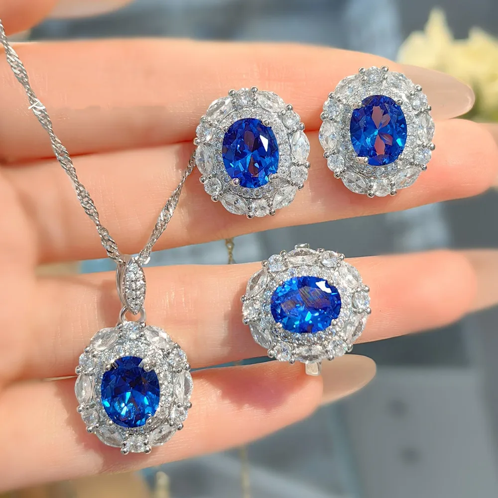 Classical Blue Sapphire Gemstones Diamonds Pendant Necklaces for Women High Grade Wedding Jewelry Sets Dinner Party Accessories