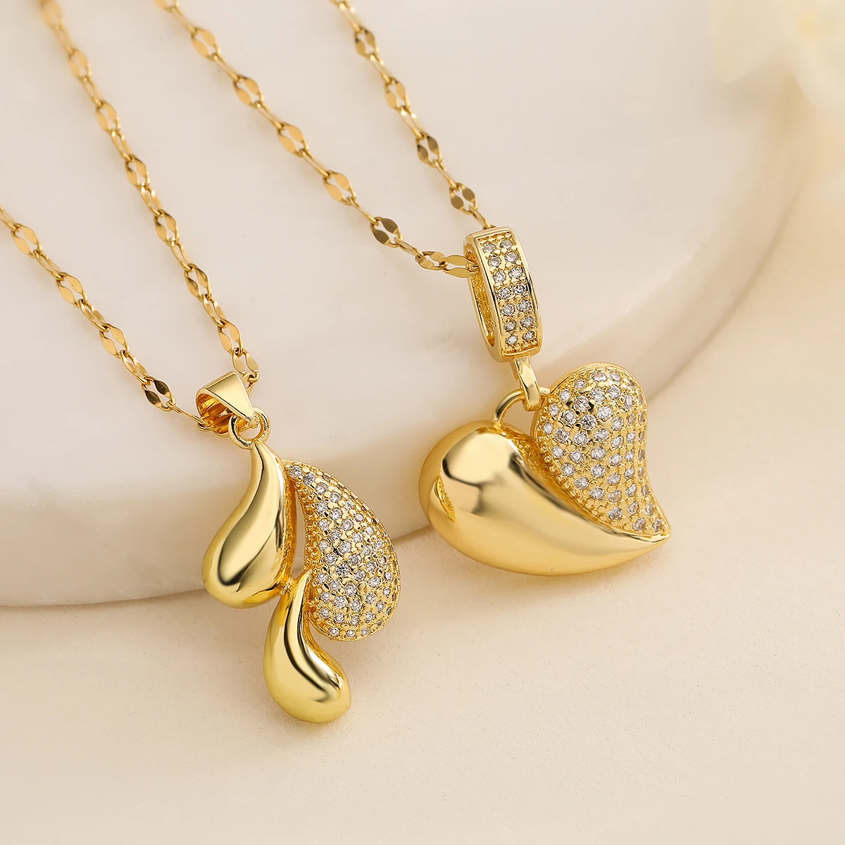 NEWBUY Luxury AAA Cubic Zirconia Inlay Copper Jewelry Delicate Gold Color Heart Waterdrop Pendant Necklaces For Women