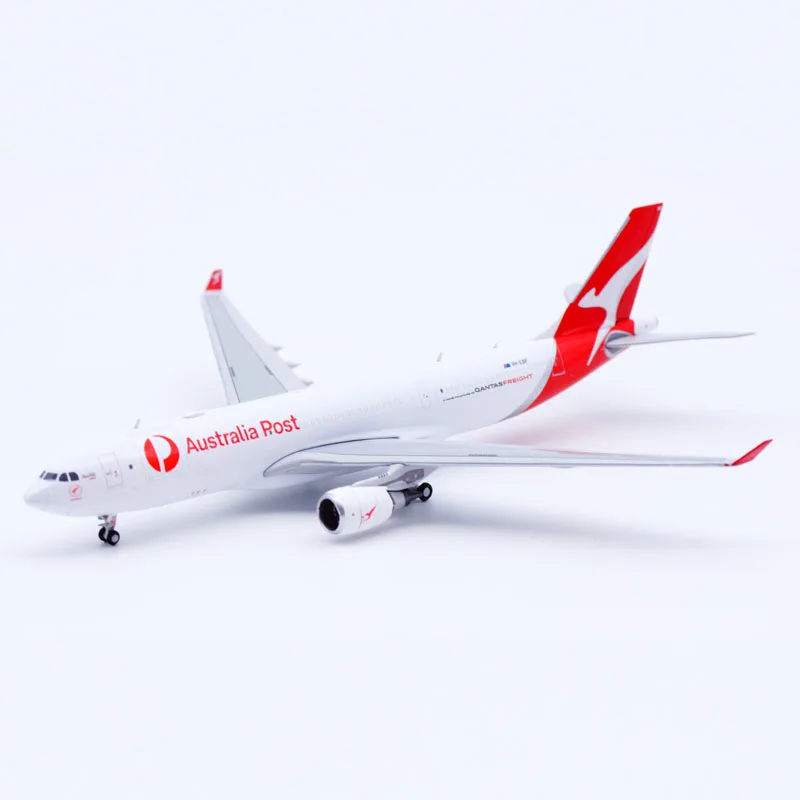 XX40194 Alloy Collectible Plane Gift JC Wings 1:400 Qantas Freight Airbus A330-200 Diecast Aircraft Jet Model VH-EBF With Stand