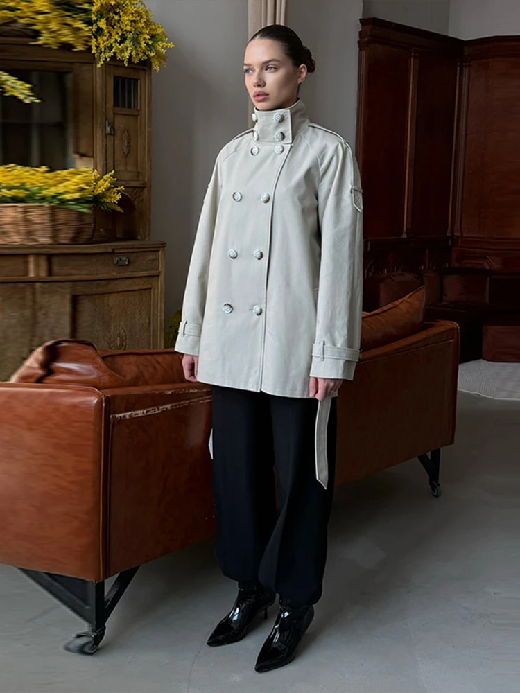 Stehkragen Doppelreihiger Kurzer Trenchcoat mit Gürtel für Damen, Street-Style mit Epauletten, Langarm, Einfarbig, Locker Geschnittene Jacke, Neue Damen-Oberbekleidung – Detail 2