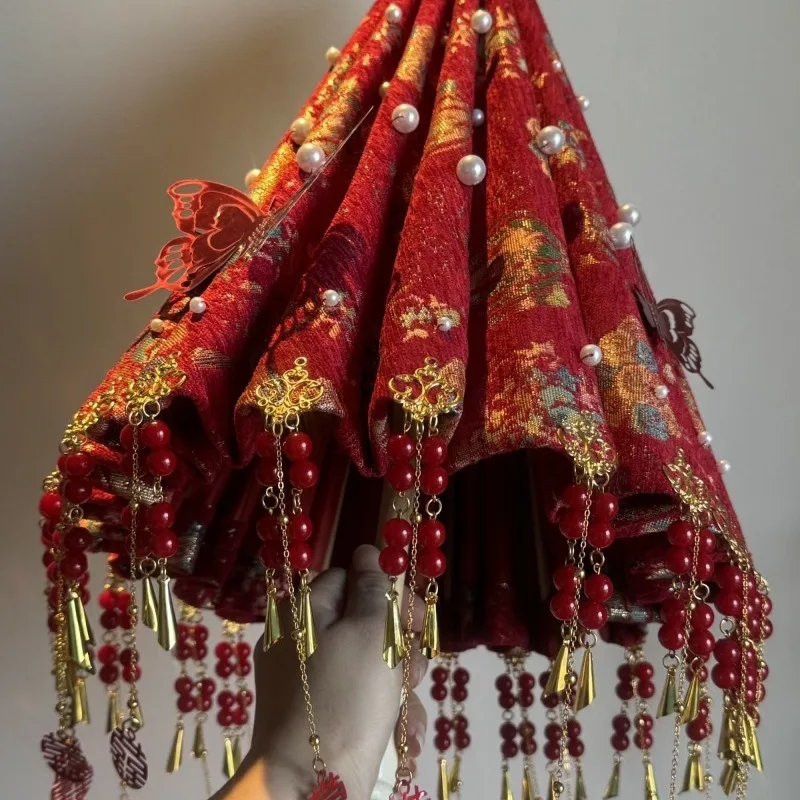 Pearl wedding umbrella, Chinese bride going out red umbrella, Xiuhe morning robe photo props