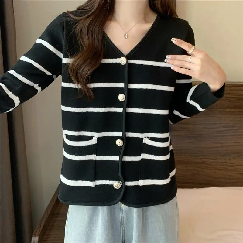 Women Spring Autumn Sweaters V-neck Stripe Knitted Cardigan Fashion korean Long Sleeve Casual Loose Short Tops Cardigans Sweater